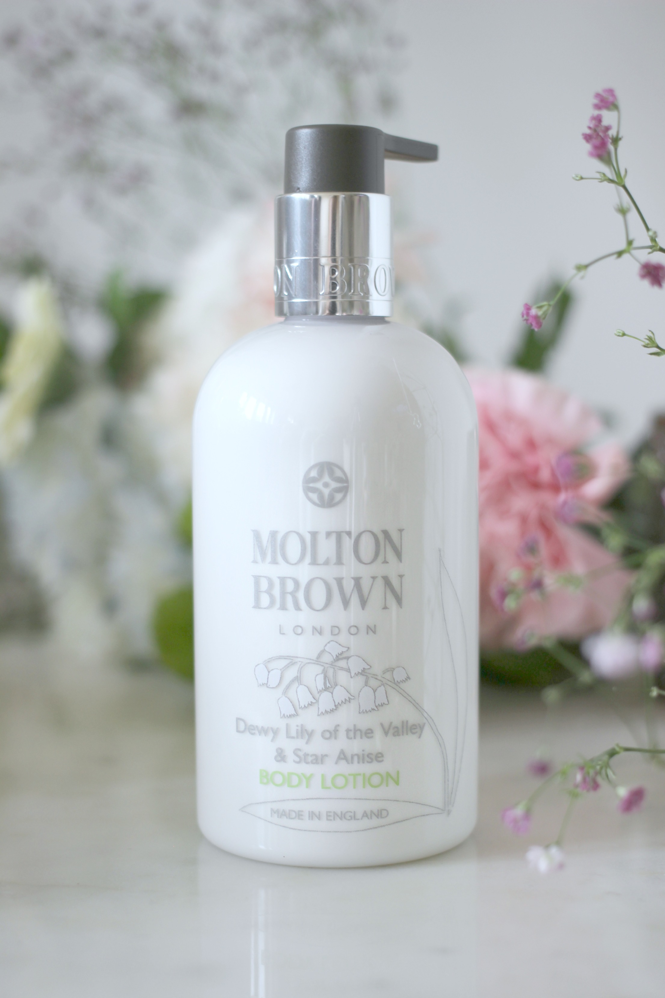 Luxury Mothers Day Gift Guide - Fashion Mumblr blog Molton Brown Body Lotion